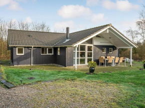 Holiday Home Tyki - 12km from the sea by Interhome